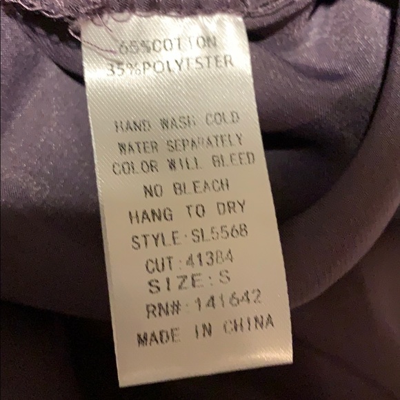 She and Sky Off the Shoulder Top Purple Satin - Small - NEW - Picture 4 of 4